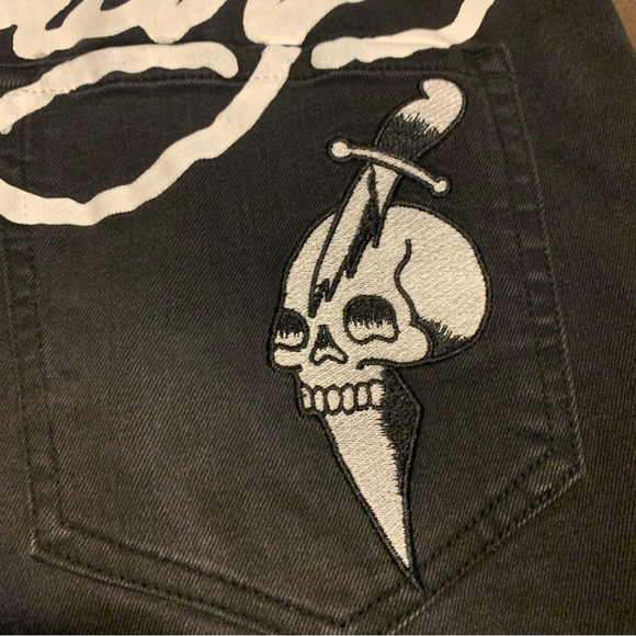 Ed Hardy Jeans Mens Sz 38x30 Black Embroidered Skull Denim Skinny - Picture 4 of 9